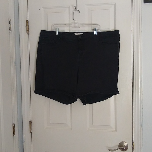torrid Pants - Torrid denim shorts size 26